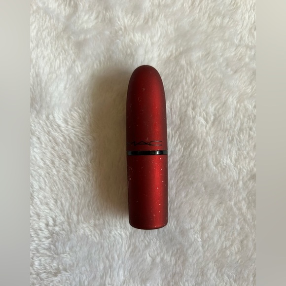 MAC Viva Glam Rihanna Lipstick​ - Picture 1 of 4